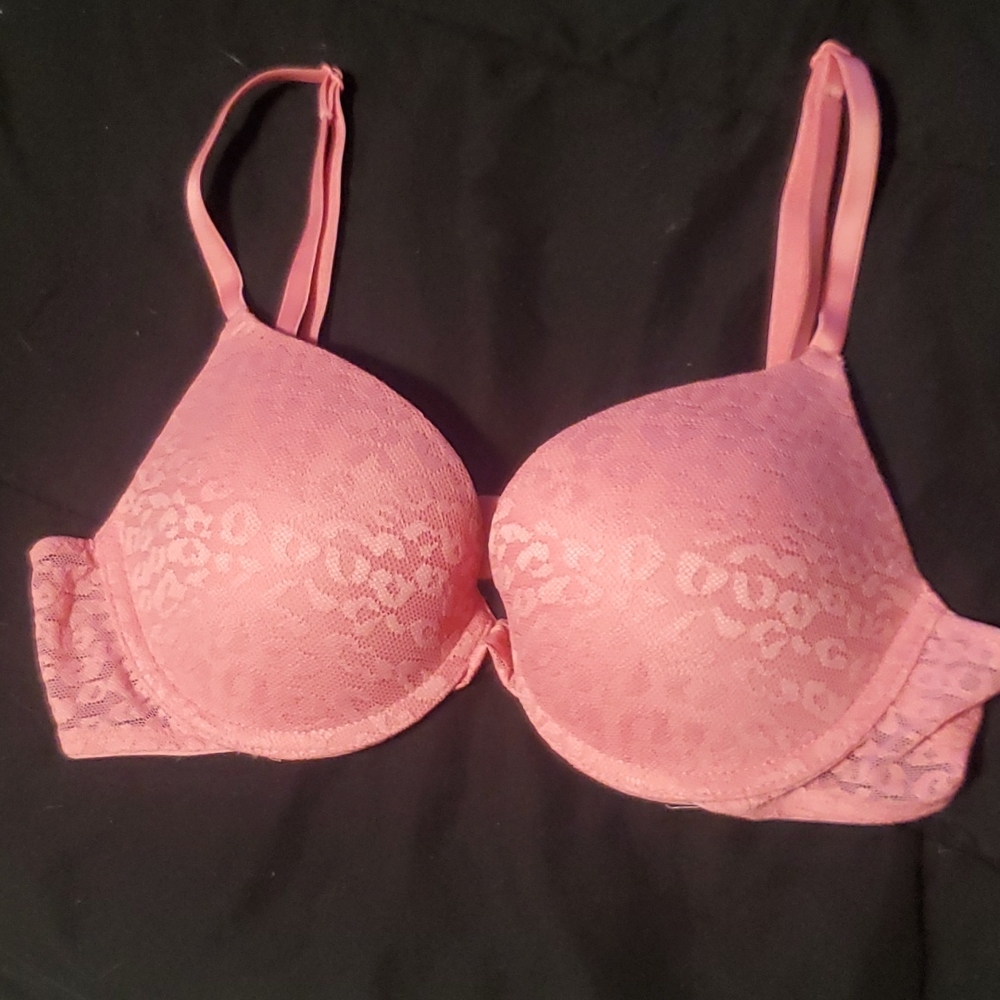 PINK Wear Everywhere Push Up